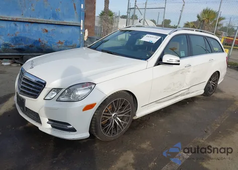 2013 Mercedes-Benz E 350 4Matic z USA, uszkodzony, nr VIN WDDHH8JB8DA705712